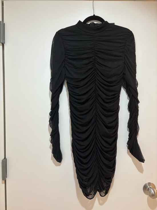 Fashion Nova Dresses & Skirts - Fashion Nova Black Ruched Long Sleeve Midi Dress